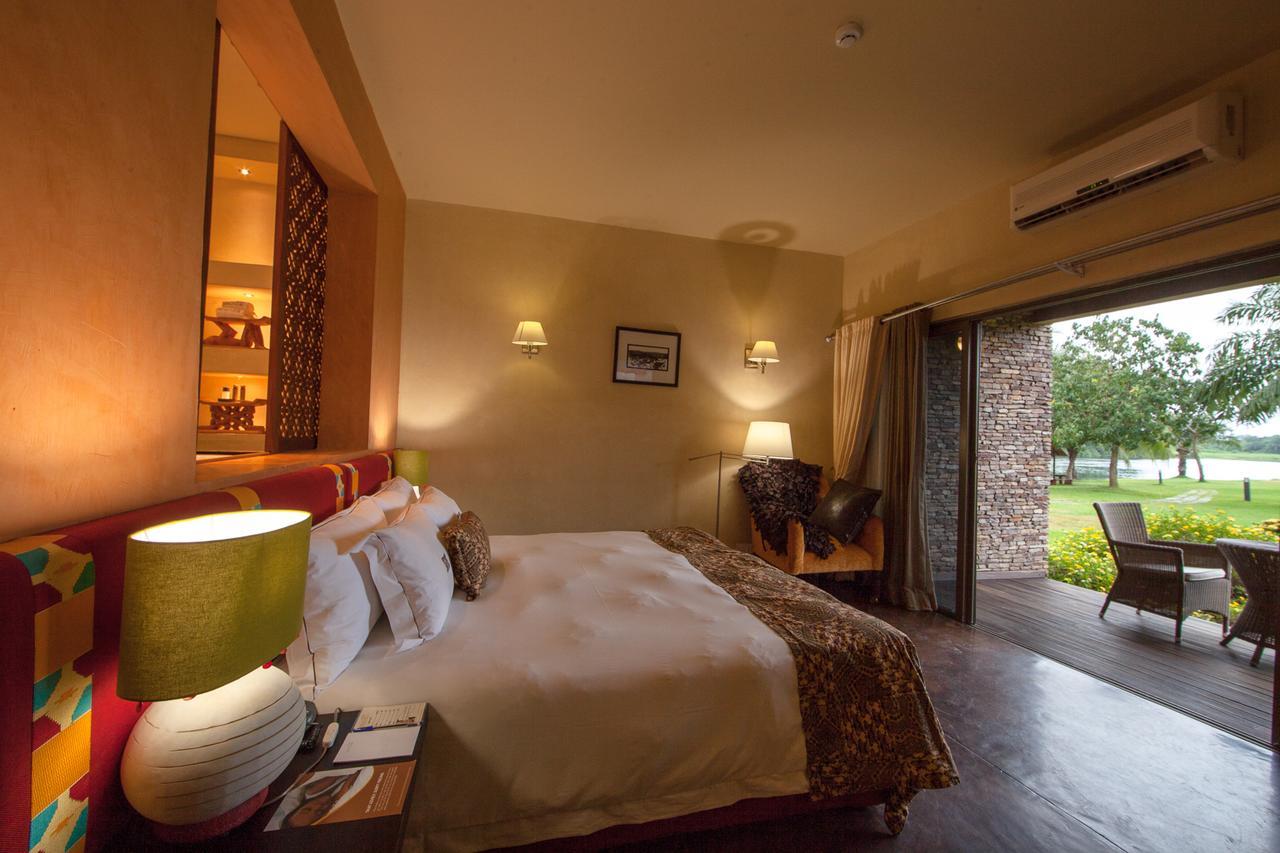 The Royal Senchi Hotel And Resort Akosombo ภายนอก รูปภาพ
