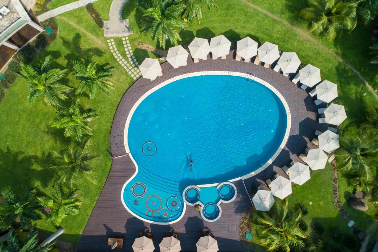 The Royal Senchi Hotel And Resort Akosombo ภายนอก รูปภาพ